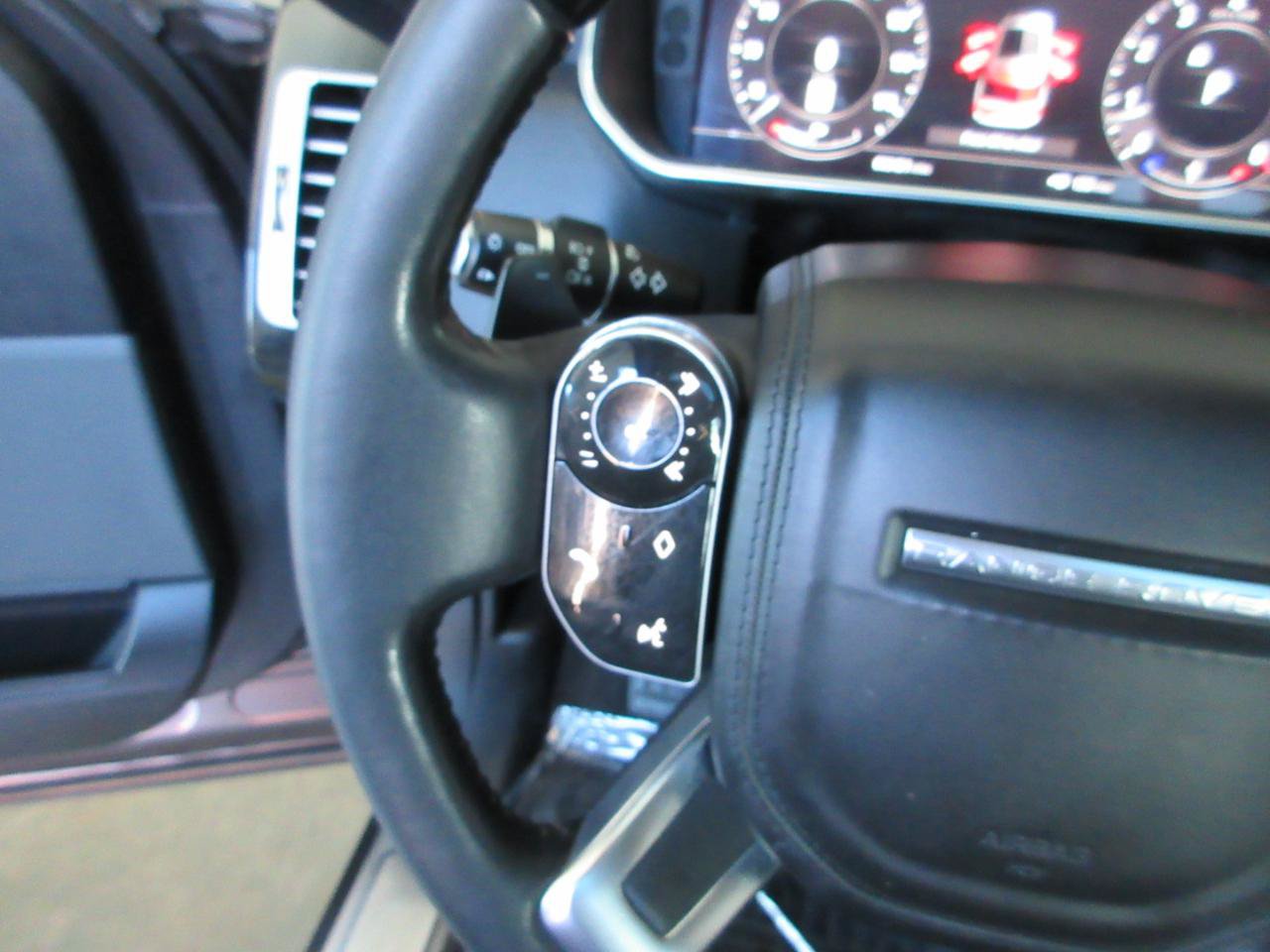 Used 2019 Land Rover Range Rover Supercharged AWD/4WD image 57