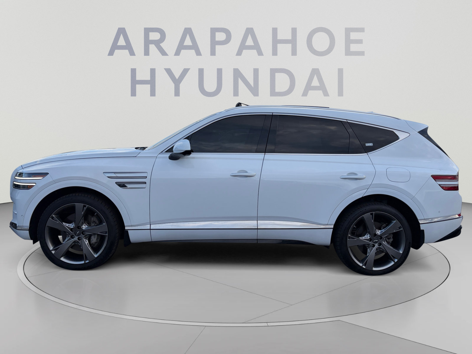 Used 2022 Genesis GV80 2.5T w/ Prestige Package 04 AWD/4WD image 2