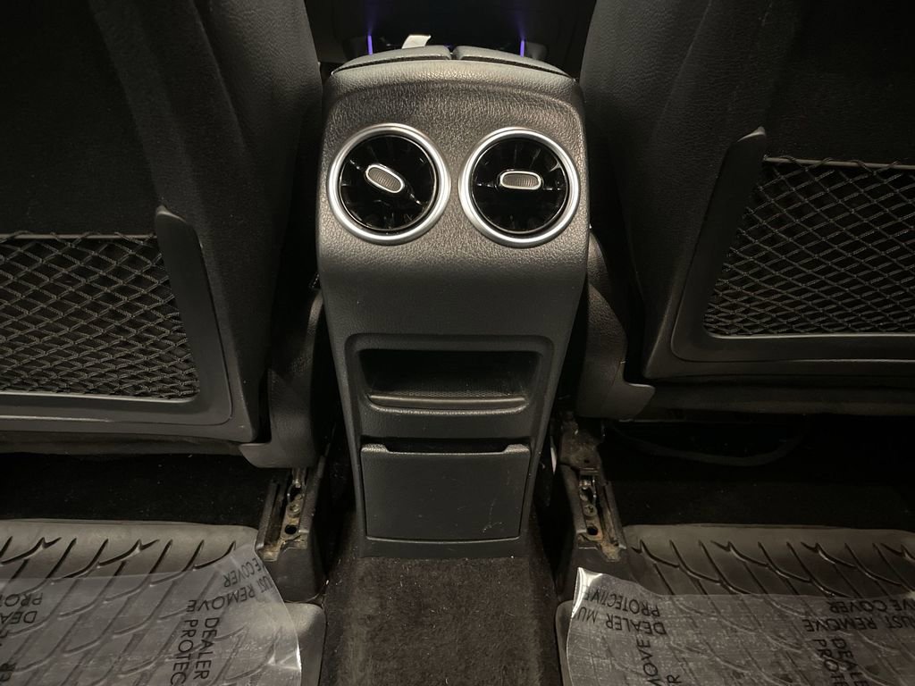 Used 2022 Mercedes-Benz GLB 35 AMG 4MATIC image 16