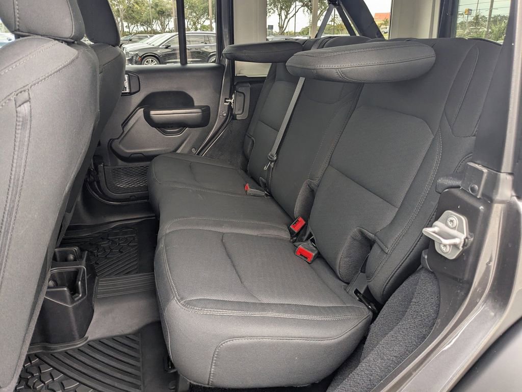 Used 2020 Jeep Wrangler Unlimited Sport image 14