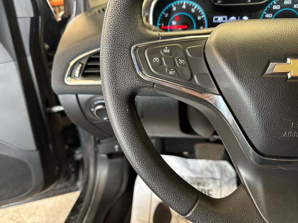 Used 2017 Chevrolet Cruze LT image 11