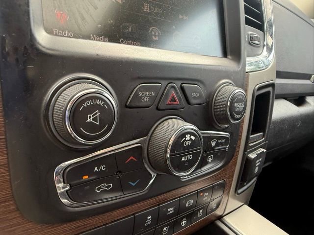 Used 2015 RAM 2500 Laramie w/ Black Appearance Group image 26