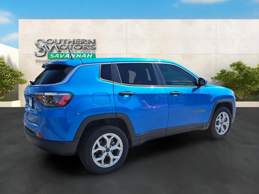 Used 2025 Jeep Compass Sport AWD/4WD image 5