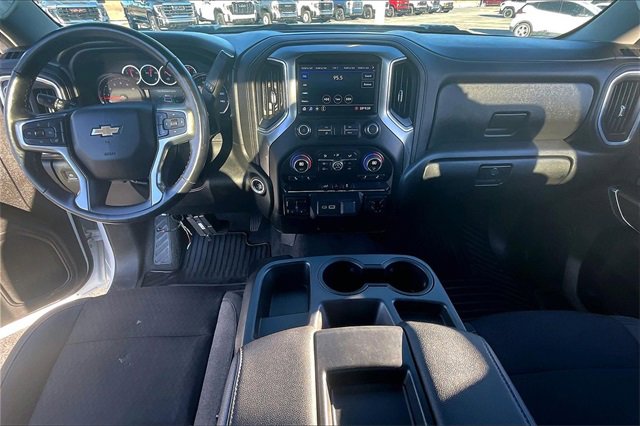 Used 2022 Chevrolet Silverado 2500 LT w/ Convenience Package image 8