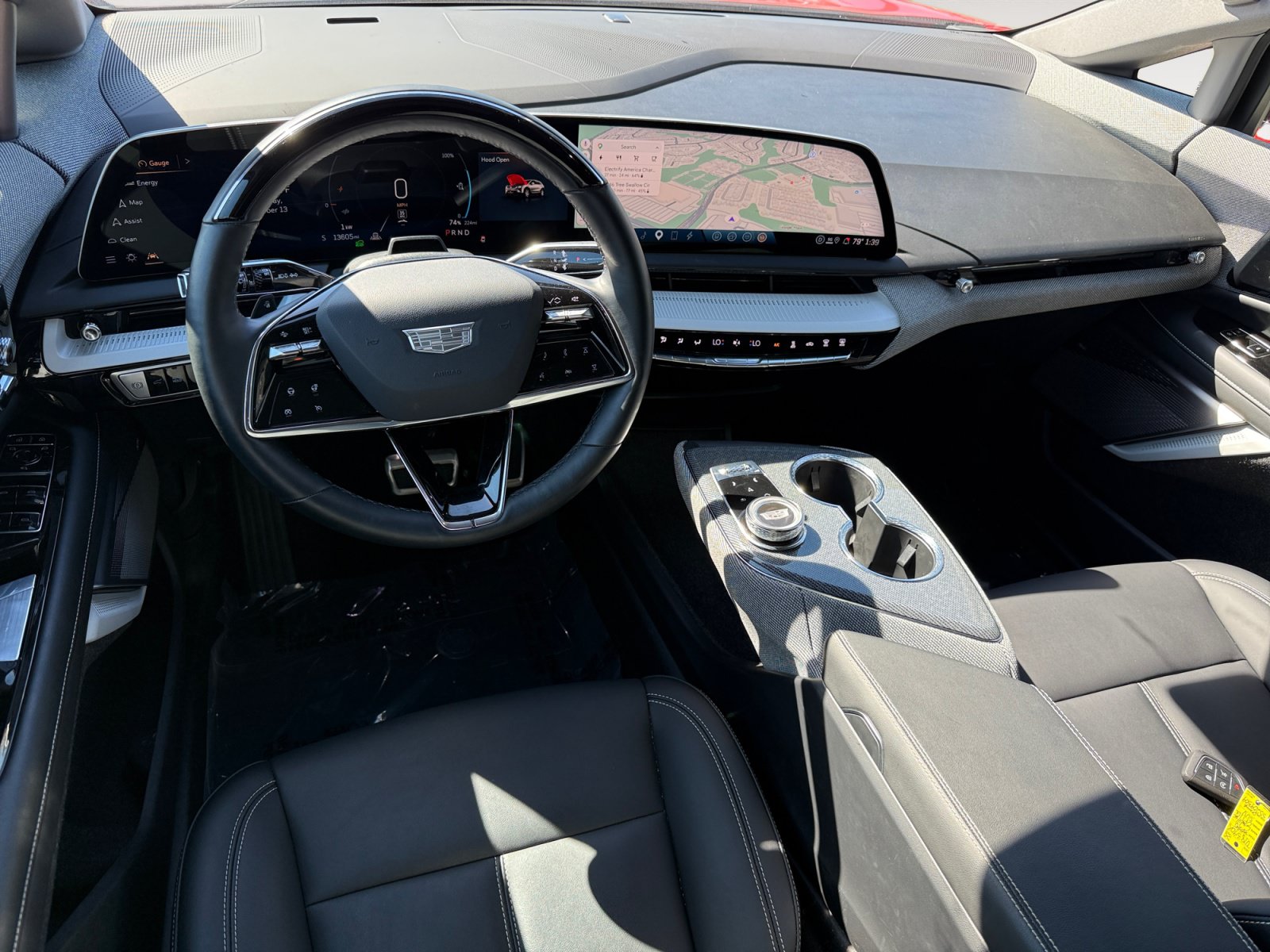 Used 2025 Cadillac Optiq Sport 1 AWD/4WD image 15