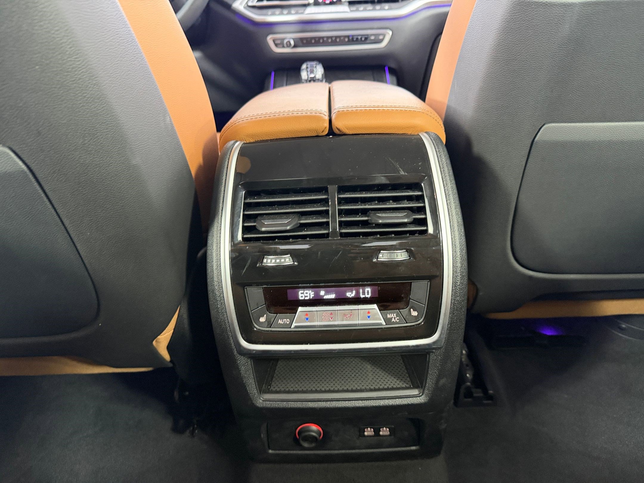 Used 2022 BMW X7 xDrive40i w/ Executive Package image 31