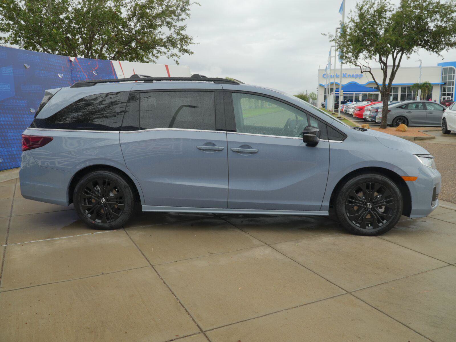 New 2027 Honda Odyssey Sport-L image 4