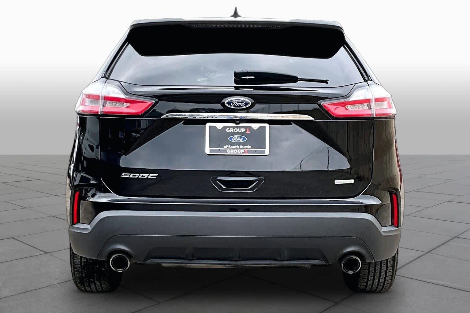 Used 2019 Ford Edge SE FWD image 5
