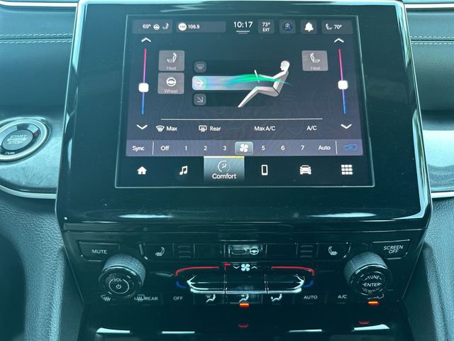 Used 2022 Jeep Grand Cherokee Altitude AWD/4WD image 19