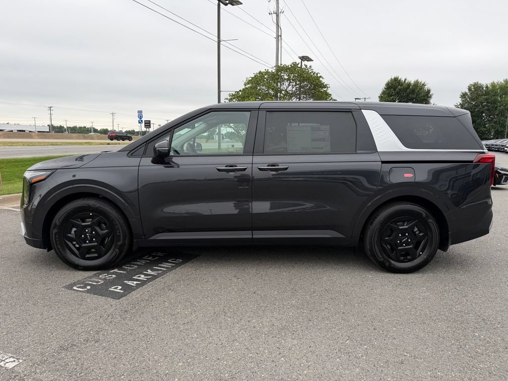 New 2026 Kia Carnival LX FWD image 4