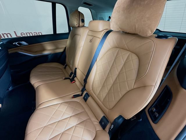 Used 2023 BMW X7 xDrive40i w/ Premium Package AWD/4WD image 26