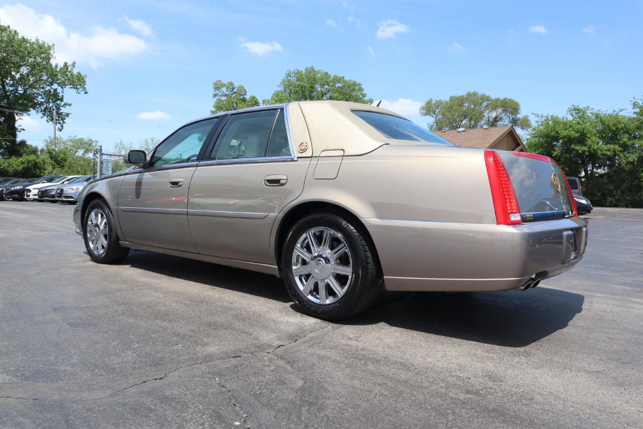 Used 2007 Cadillac DTS Luxury II FWD image 3