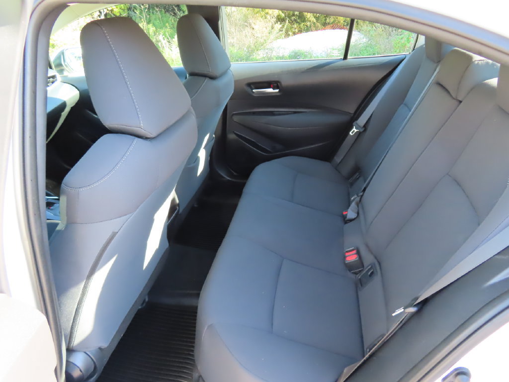 Used 2020 Toyota Corolla LE FWD image 27