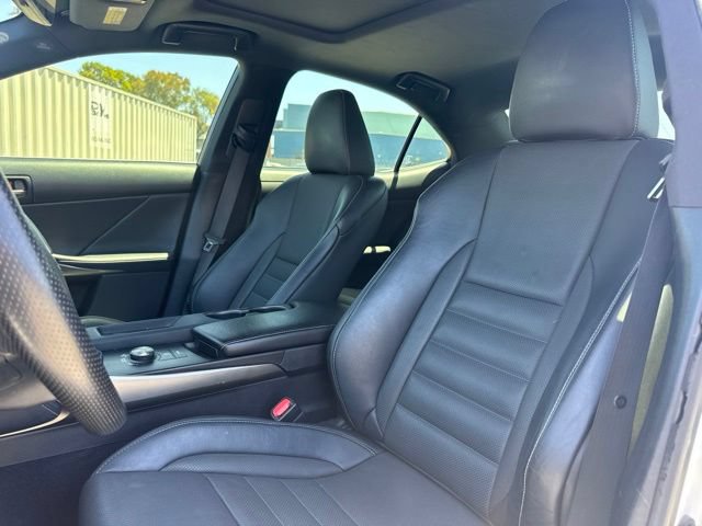 Used 2020 Lexus IS 350 F Sport w/ F Sport Package RWD image 32