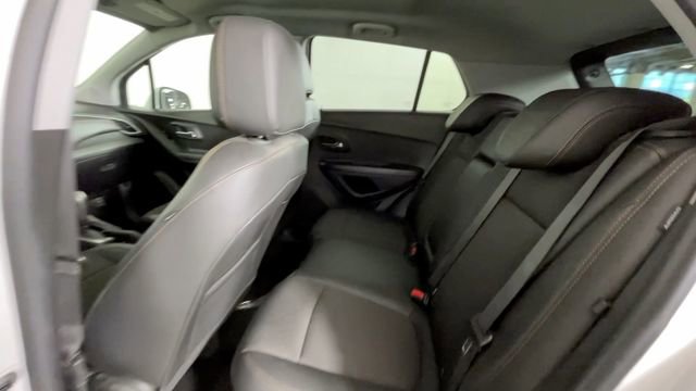 Used 2022 Chevrolet Trax LT w/ Driver Confidence Package AWD/4WD image 23