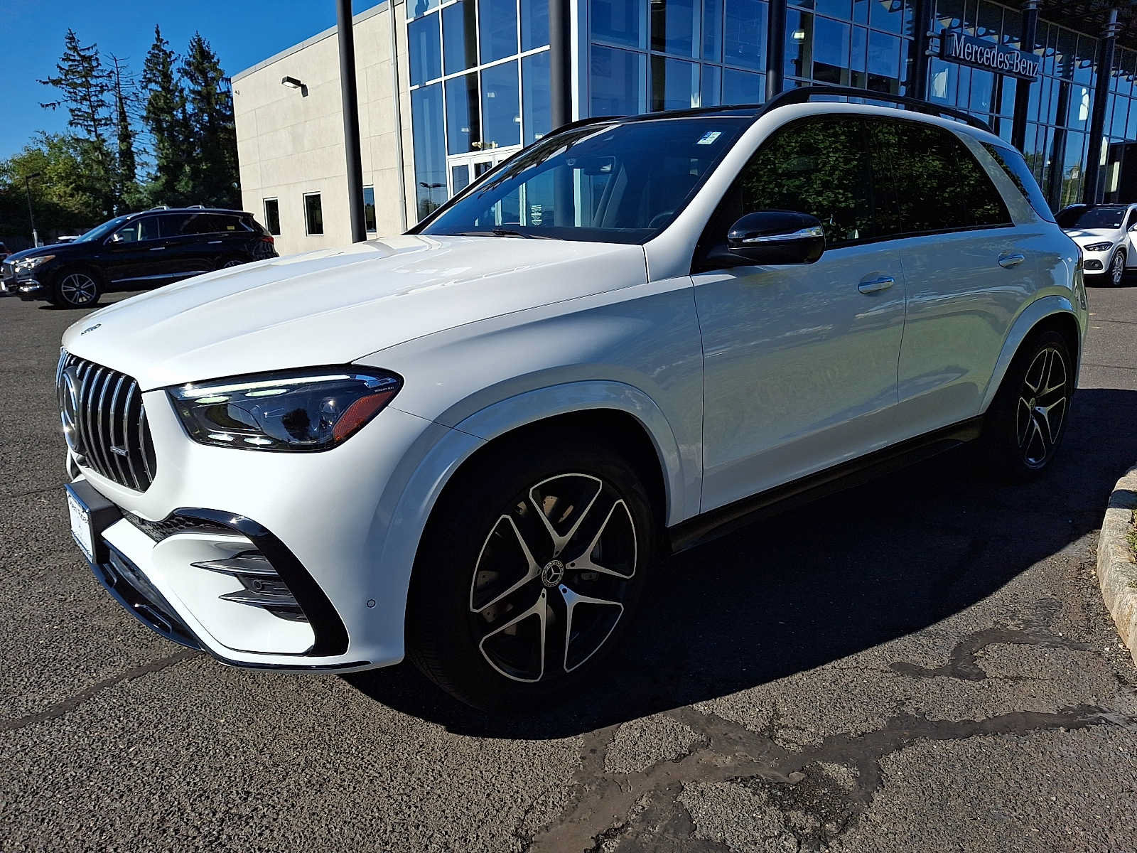 Used 2024 Mercedes-Benz GLE 53 AMG 4MATIC image 3