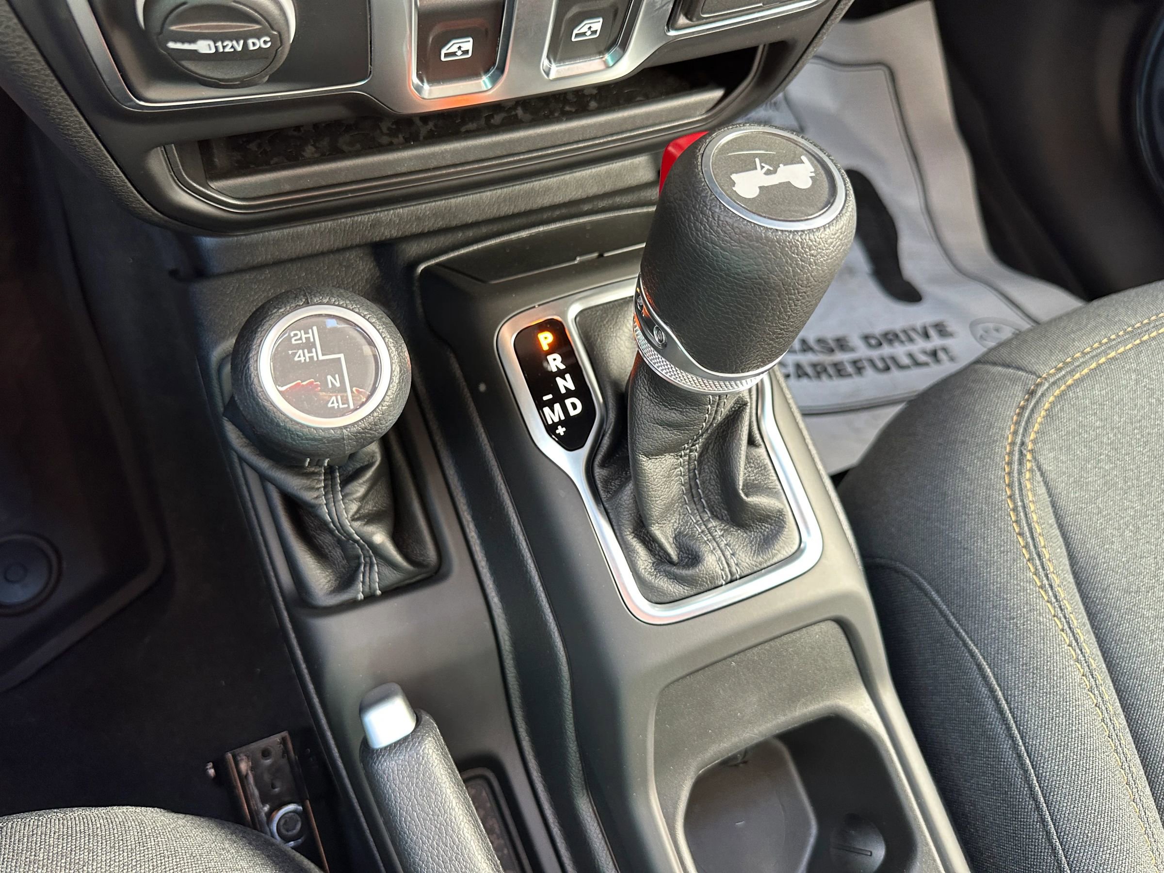 Used 2025 Jeep Wrangler Sport image 19