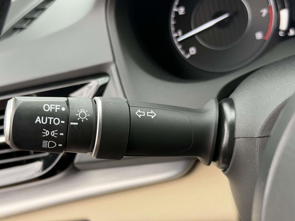 Certified 2024 Acura RDX w/ Technology Package image 26