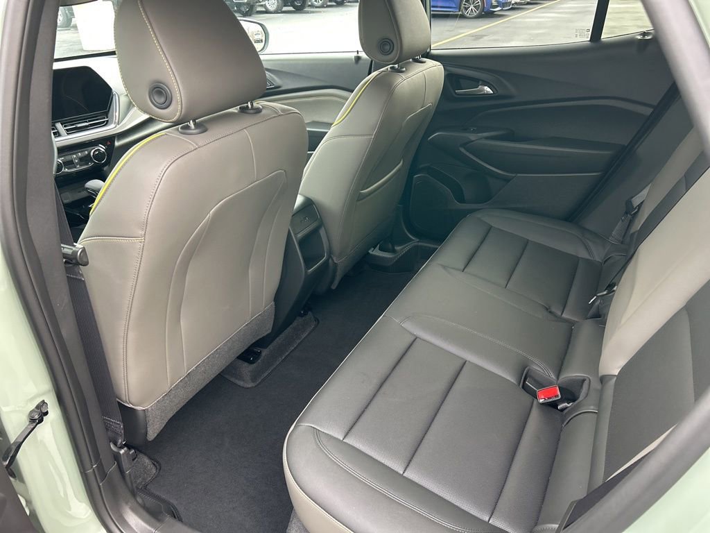 Used 2025 Chevrolet Trax ACTIV w/ Driver Confidence Package image 27