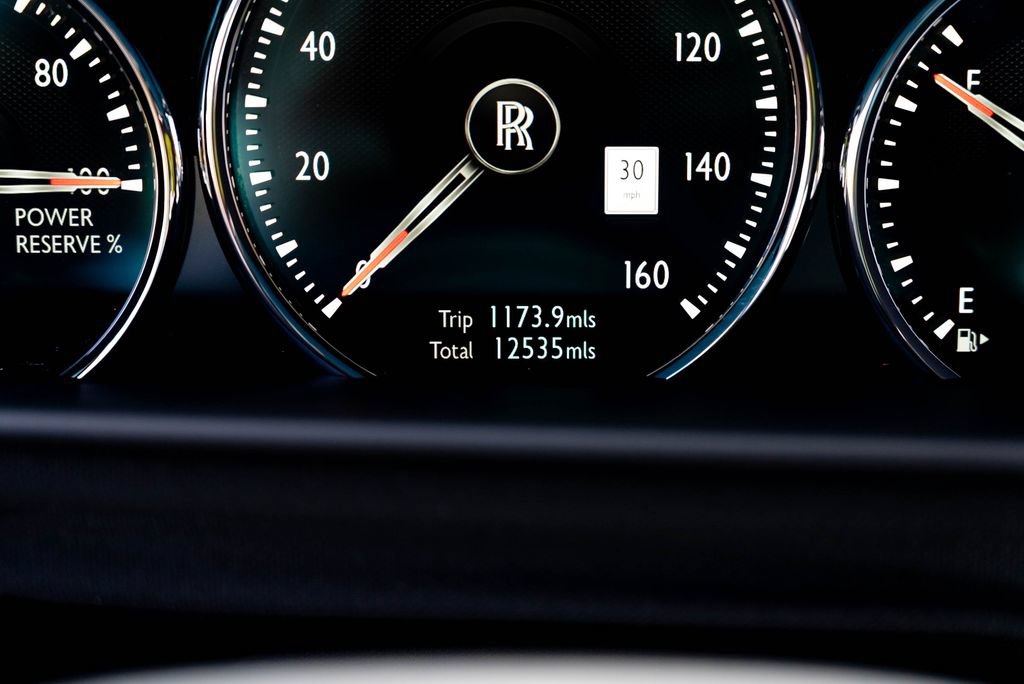 Used 2022 Rolls-Royce Cullinan Black Badge AWD/4WD image 48