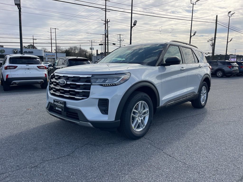 New 2026 Ford Explorer Active image 2