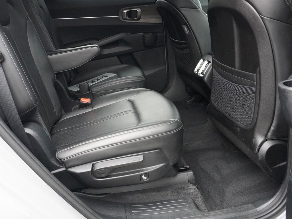 Used 2023 Kia Sorento EX image 34