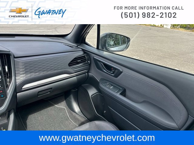 Used 2025 Subaru Forester Premium AWD/4WD image 28