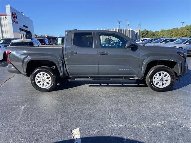 Certified 2024 Toyota Tacoma SR5 image 18
