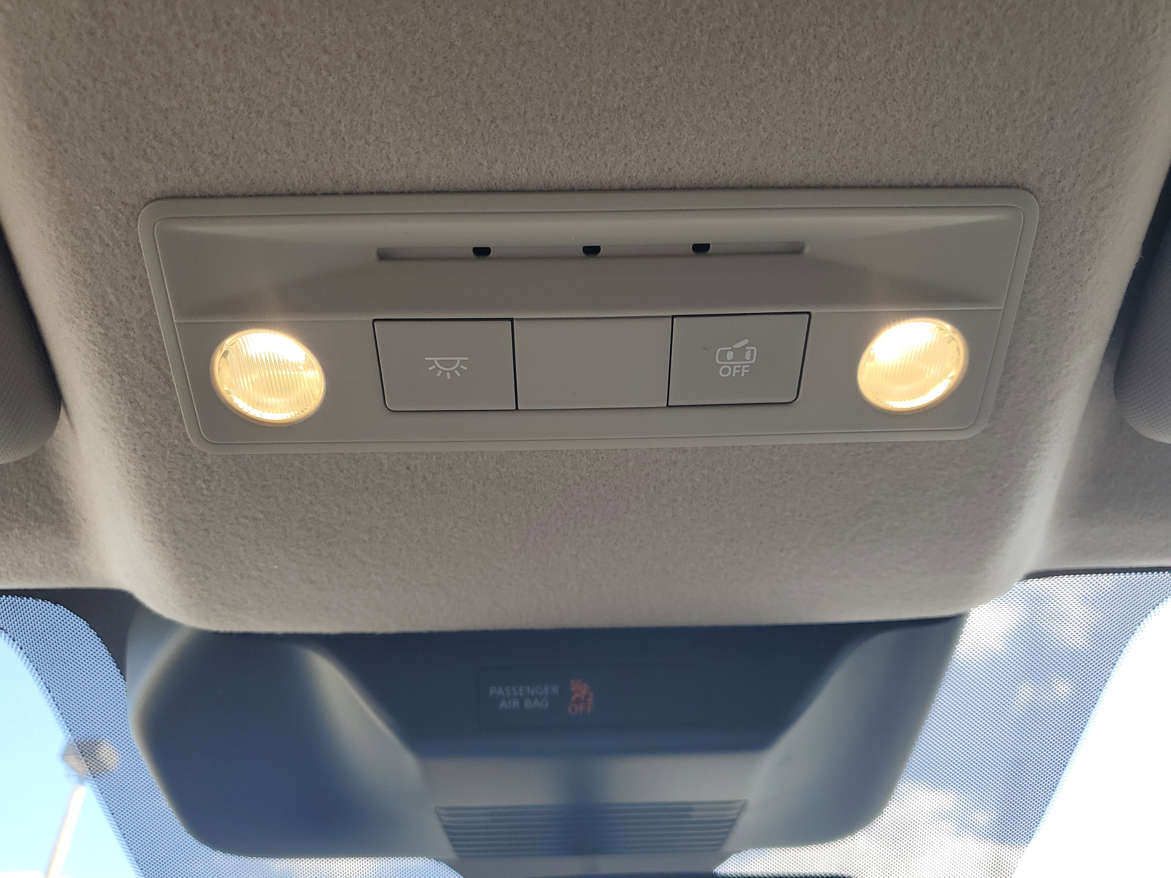 Used 2025 Nissan Kicks SV image 28