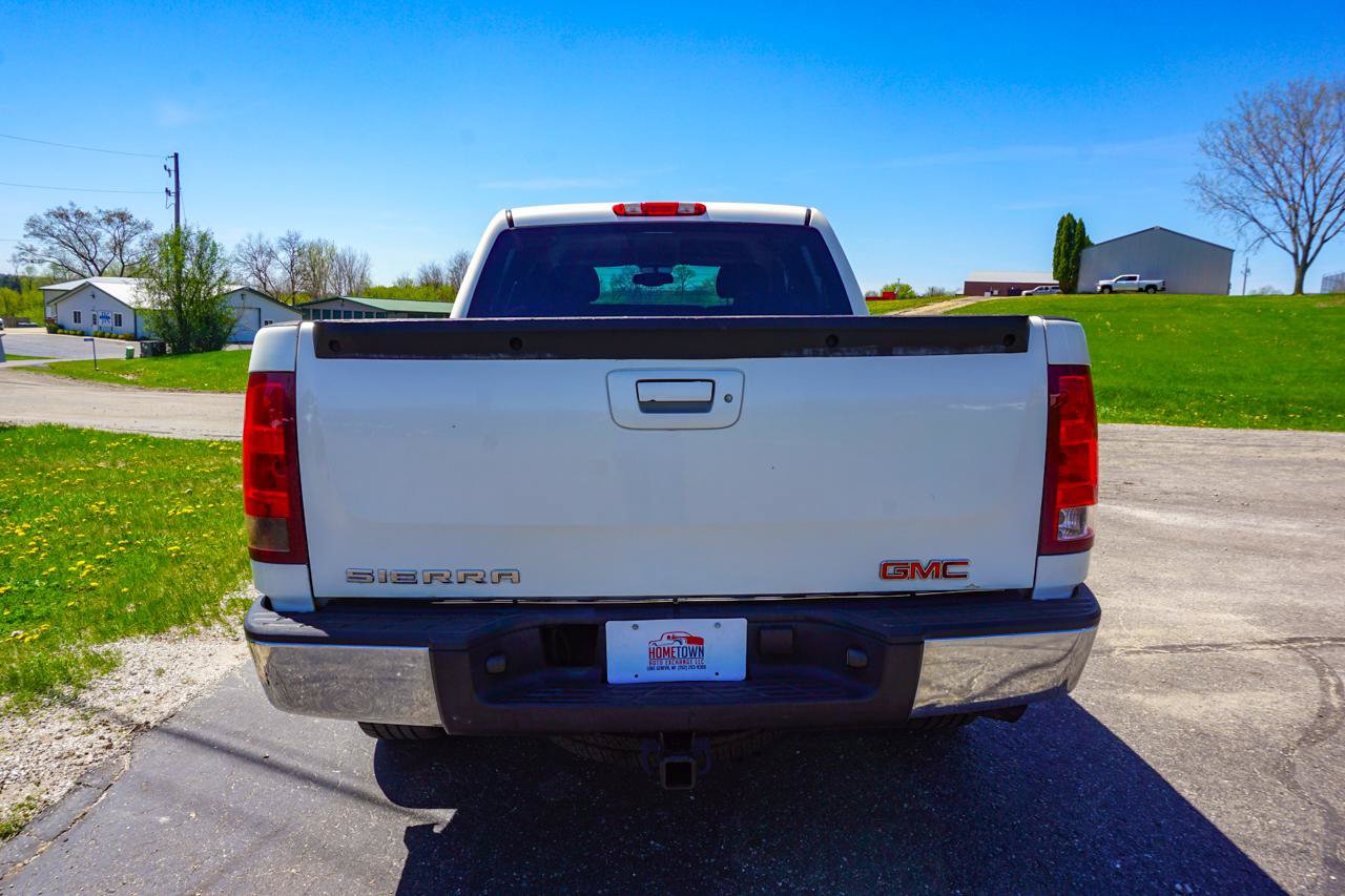 Used 2008 GMC Sierra 1500 SLE w/ Power Pack Plus AWD/4WD image 4