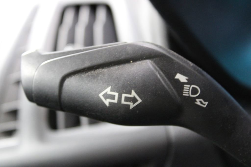 Used 2022 Ford Transit Connect XL image 35