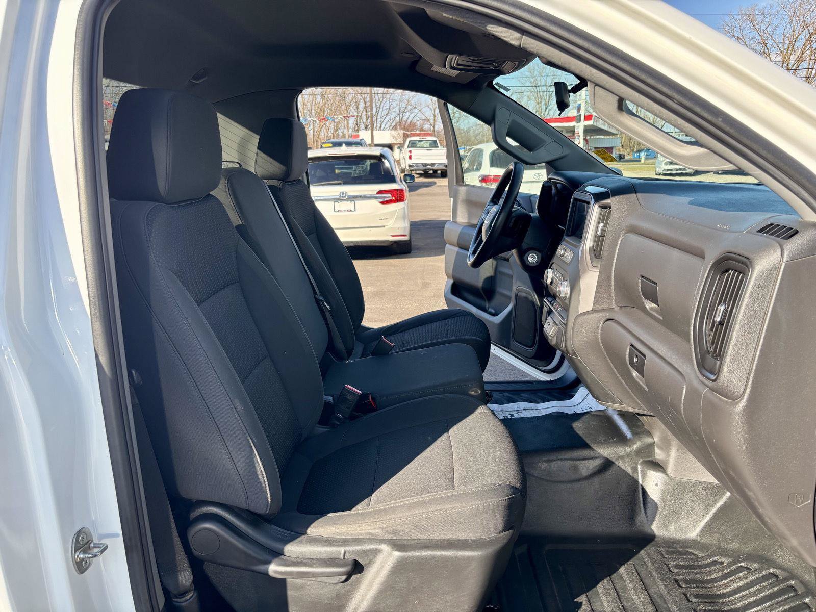 Used 2022 GMC Sierra 1500 Pro w/ Sierra Value Package AWD/4WD image 9
