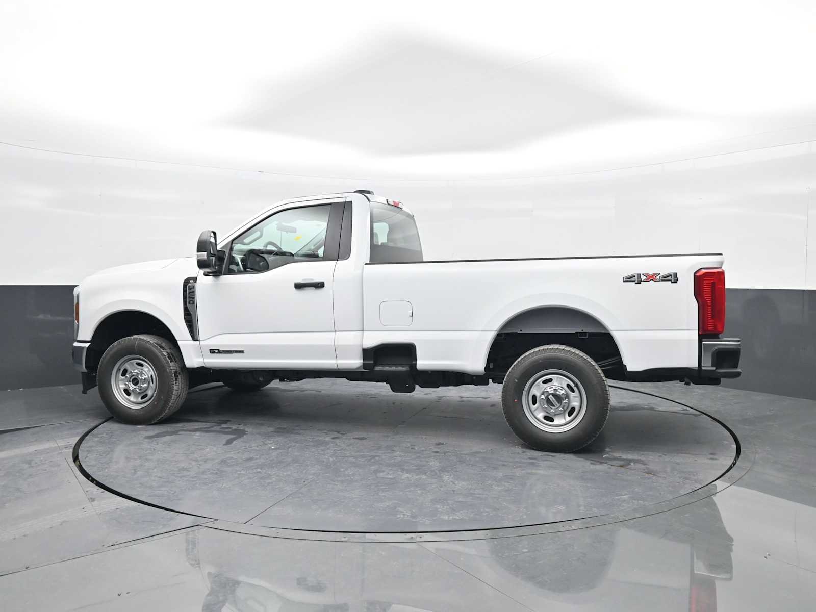 New 2026 Ford F250 XL w/ XL Chrome Package AWD/4WD image 5