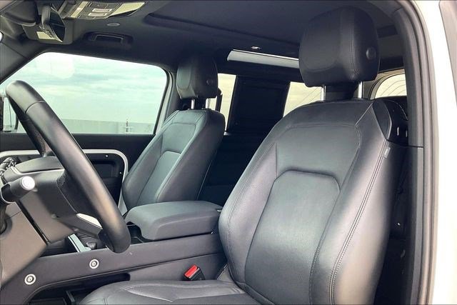 Certified 2023 Land Rover Defender 90 S image 30