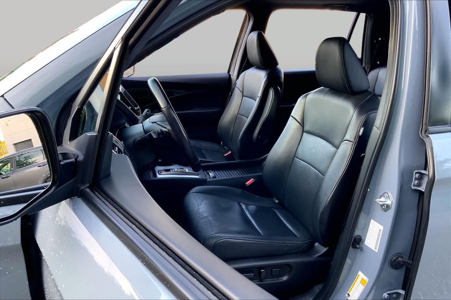 Used 2023 Honda Passport EX-L image 9
