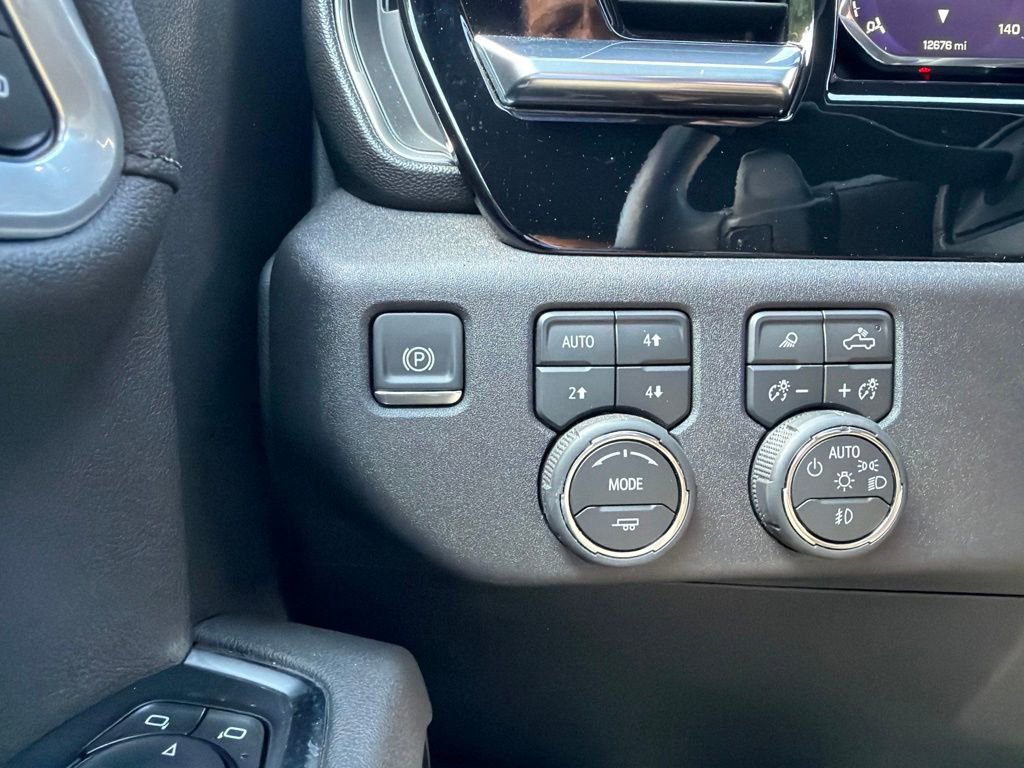 Certified 2026 Chevrolet Silverado 1500 High Country AWD/4WD image 28