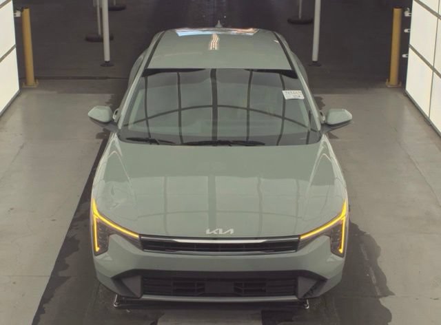Certified 2025 Kia K4 EX FWD image 2