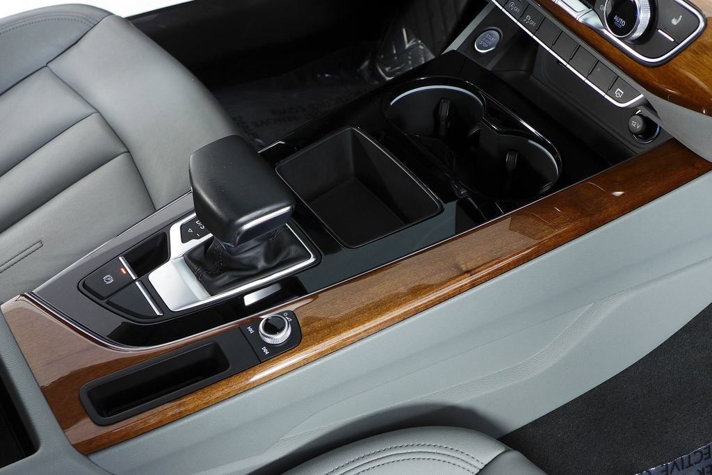 Used 2022 Audi A4 2.0T Premium w/ 18" Wheel Package image 15