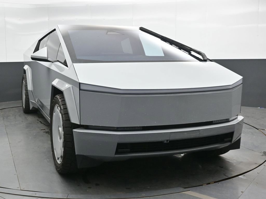 Used 2024 Tesla Cybertruck AWD Crew Cab image 7