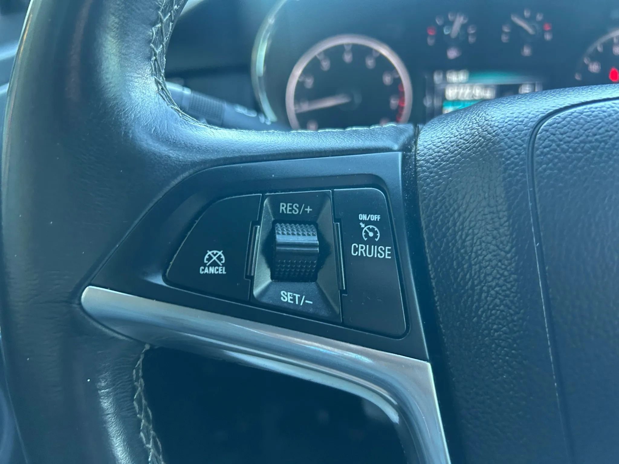 Used 2018 Buick Encore Preferred image 6