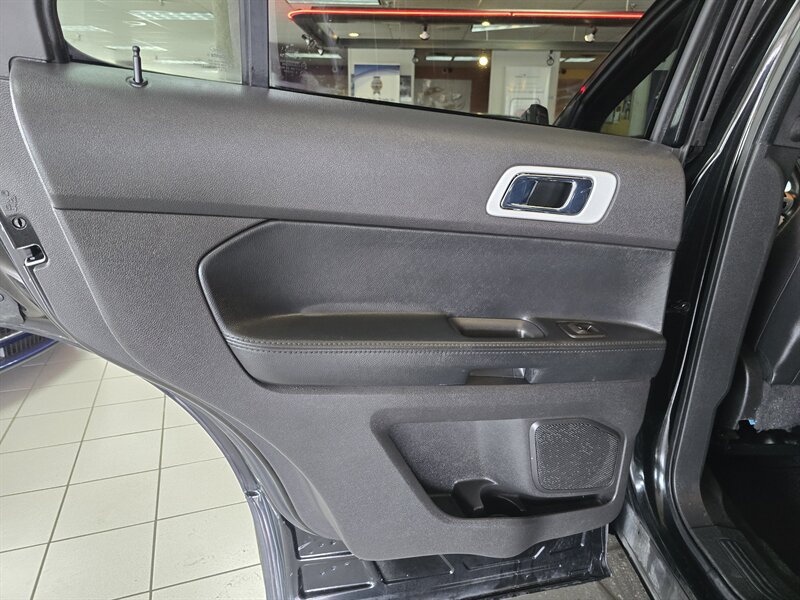 Used 2015 Ford Explorer Limited AWD/4WD image 14