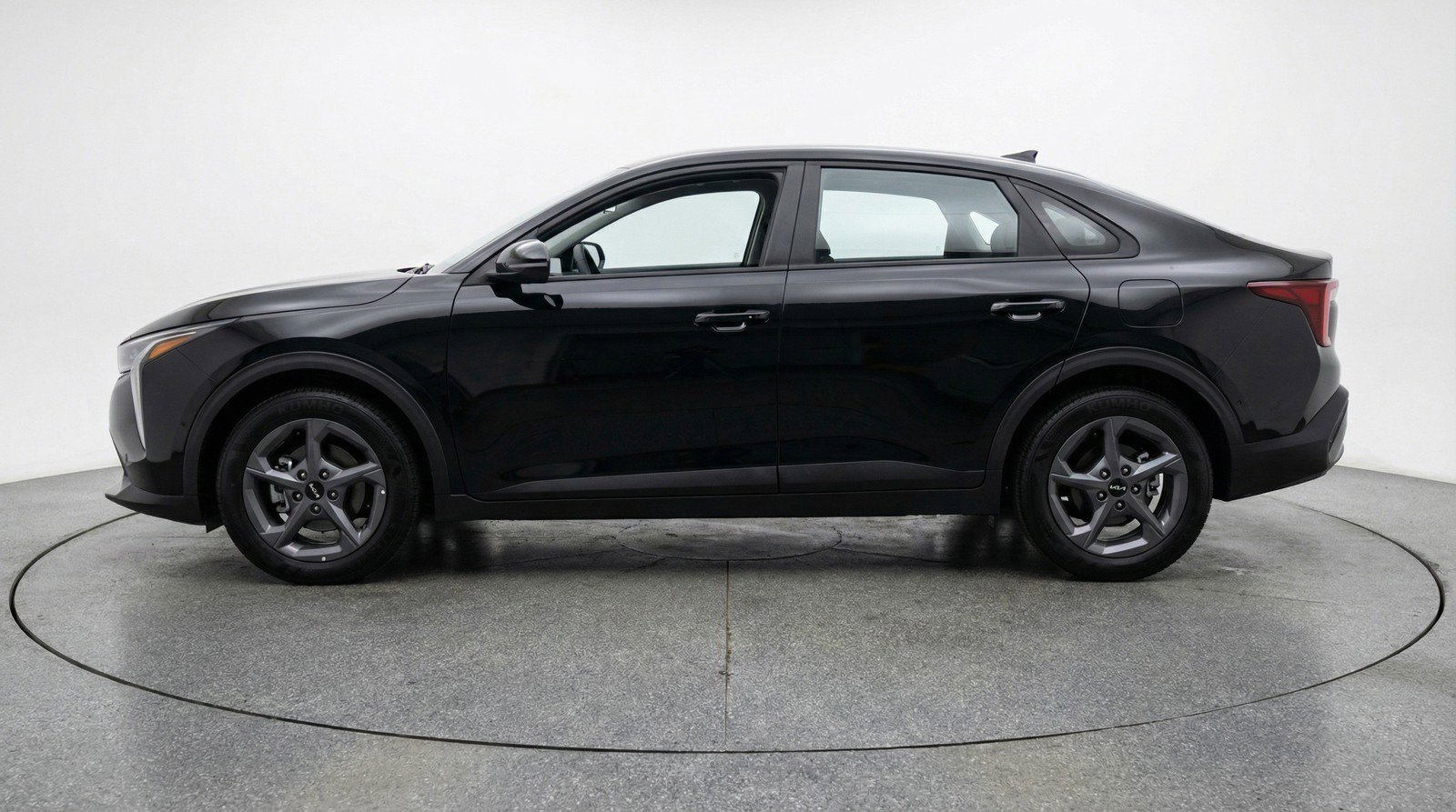 Used 2025 Kia K4 LXS image 5