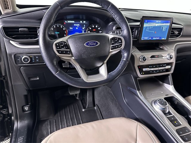 Used 2021 Ford Explorer XLT w/ Equipment Group 202A image 21