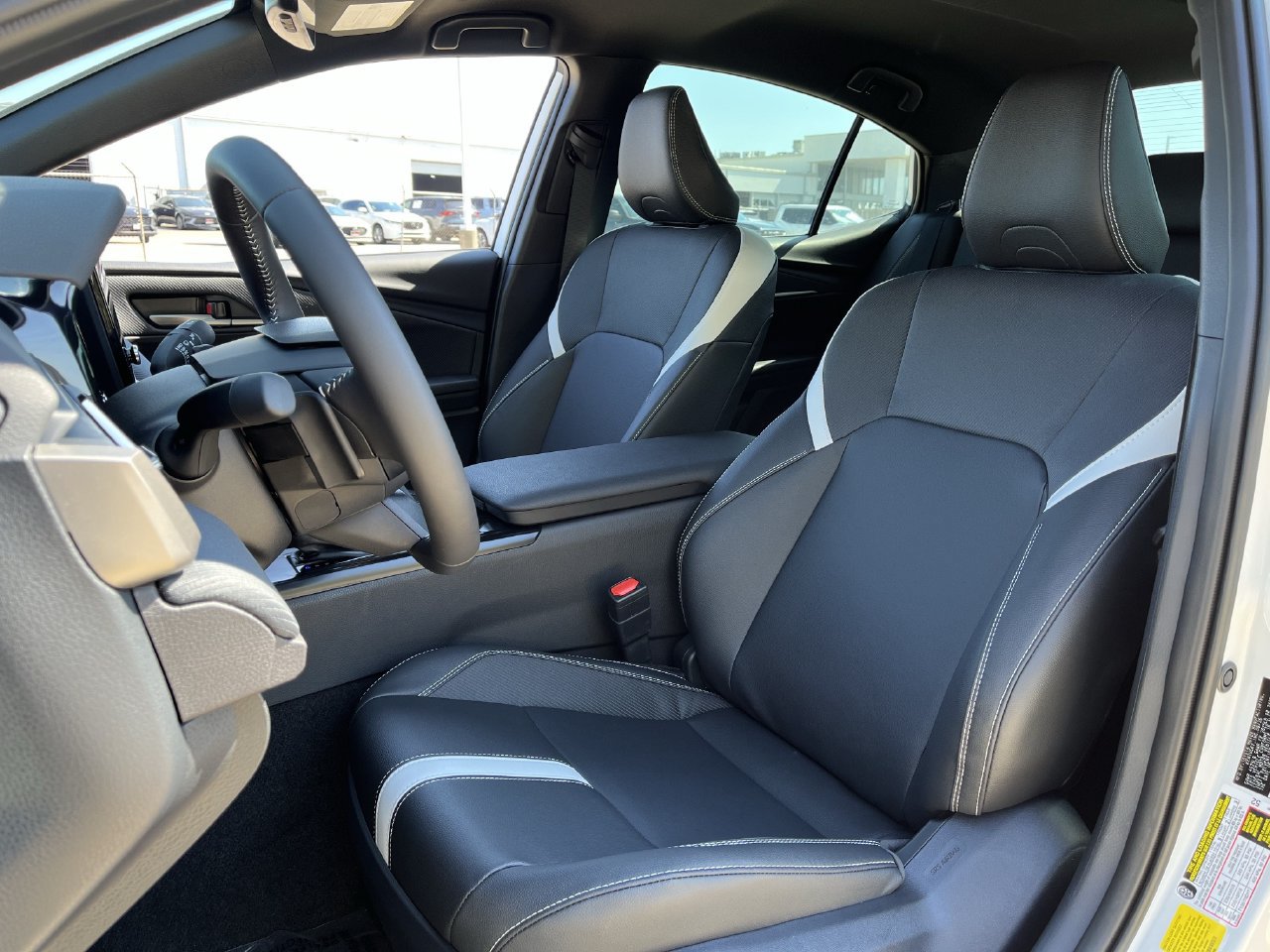 Used 2026 Toyota Camry SE w/ Convenience Package FWD image 22
