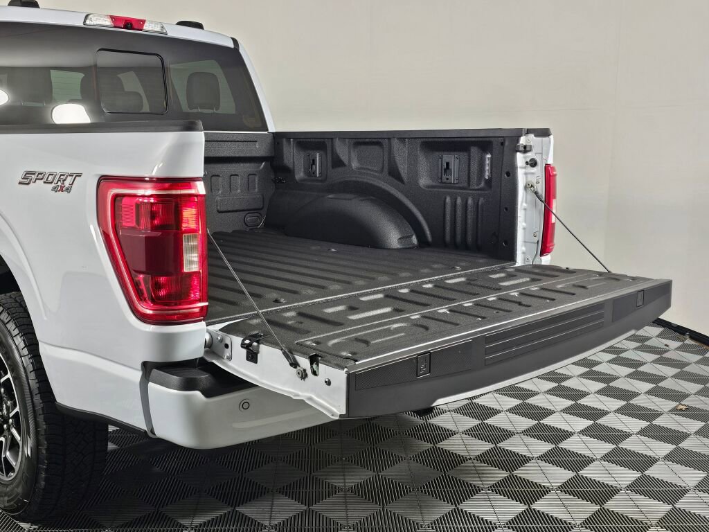 Used 2022 Ford F150 XLT w/ Equipment Group 302A High image 14