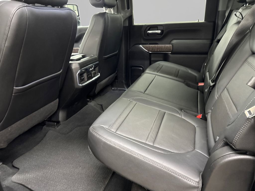 Used 2022 GMC Sierra 3500 Denali image 10