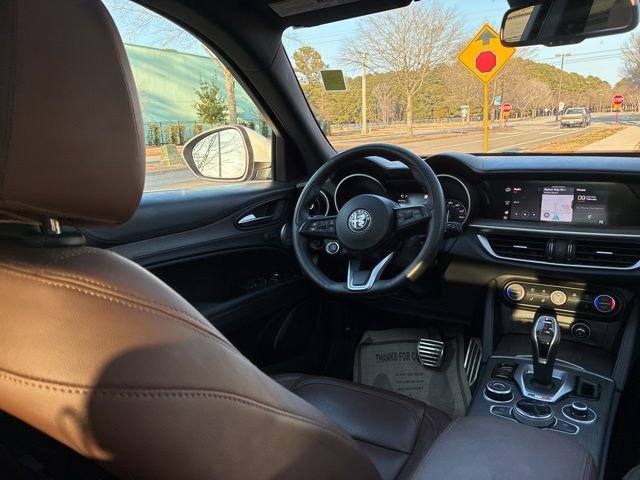 Used 2022 Alfa Romeo Stelvio Ti image 27