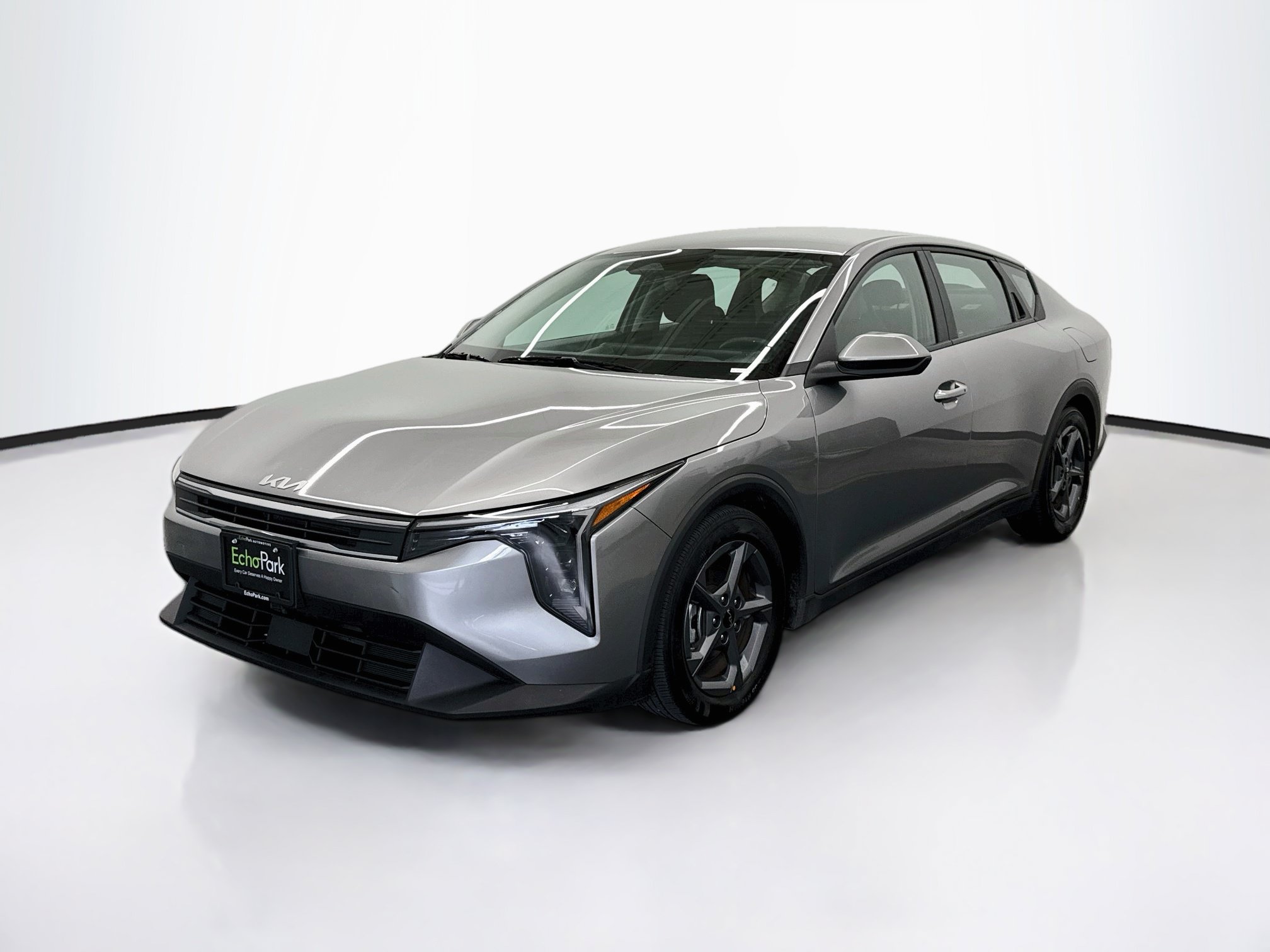 Used 2025 Kia K4 FWD image 3