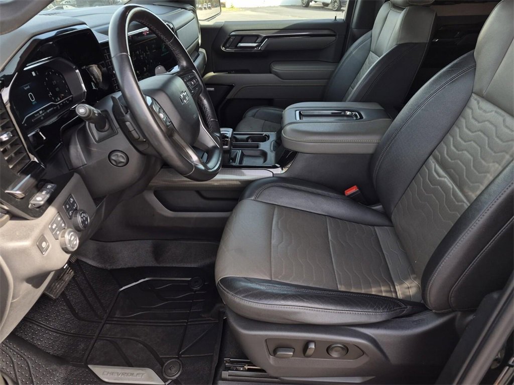 Used 2022 Chevrolet Silverado 1500 ZR2 w/ Technology Package image 34