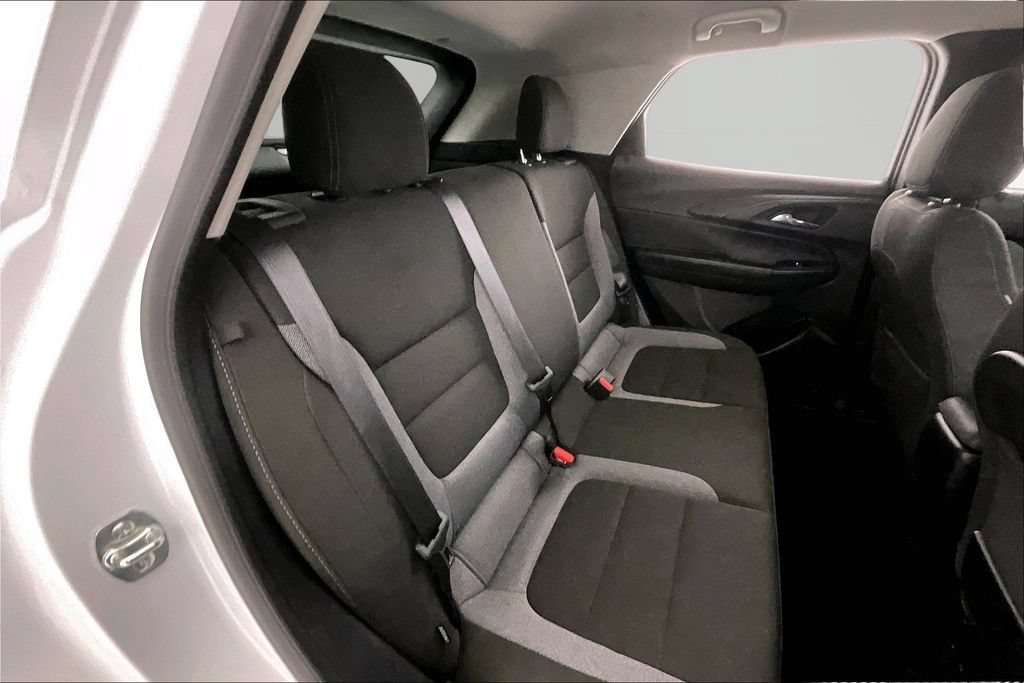 Used 2025 Chevrolet TrailBlazer LT AWD/4WD image 21